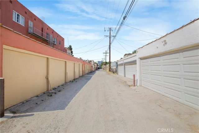 4261 Leimert Boulevard, Los Angeles, CA 90008