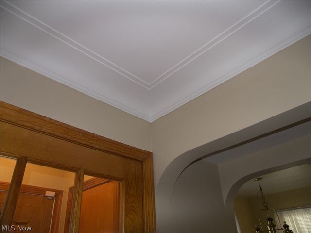 19070 Meredith Avenue, Euclid, OH 44119