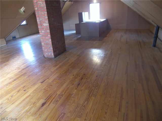 19070 Meredith Avenue, Euclid, OH 44119