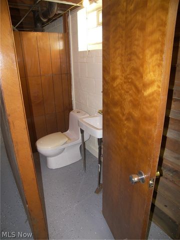 19070 Meredith Avenue, Euclid, OH 44119