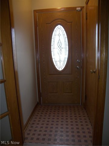 19070 Meredith Avenue, Euclid, OH 44119