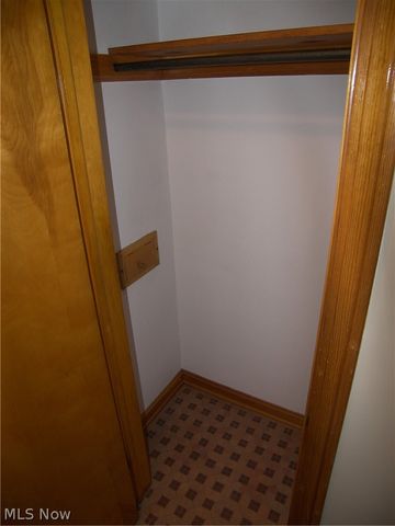 19070 Meredith Avenue, Euclid, OH 44119