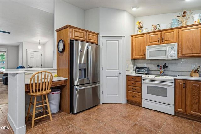 2415 NW 13th Street, Redmond, OR 97756