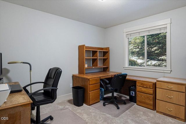 2415 NW 13th Street, Redmond, OR 97756