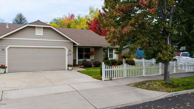2415 NW 13th Street, Redmond, OR 97756