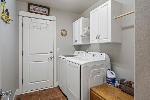 2415 NW 13th Street, Redmond, OR 97756