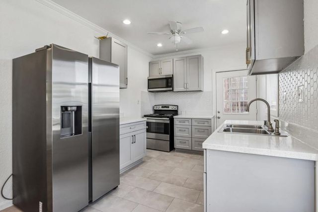 871 37th Street, Emeryville, CA 94608