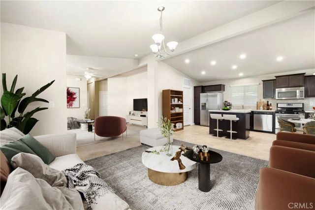 1245 W Cienega 19, San Dimas, CA 91773