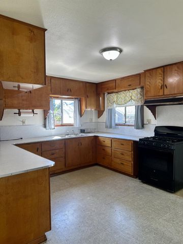 907 S. Gertrude Ave, Stockton, CA 95215