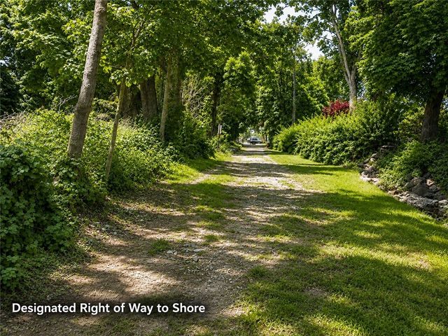 117 Canonchet Drive, Portsmouth, RI 02871
