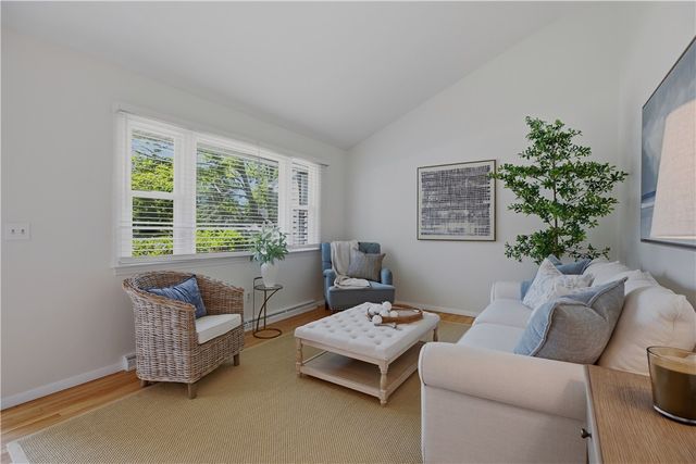 117 Canonchet Drive, Portsmouth, RI 02871