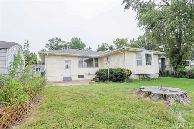 10441 Ewell Drive, St Louis, MO 63137
