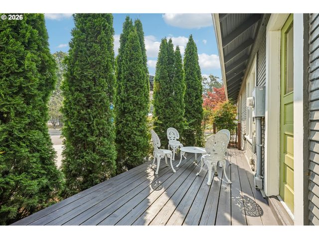 354 Ne 4TH Ave, Canby, OR 97013