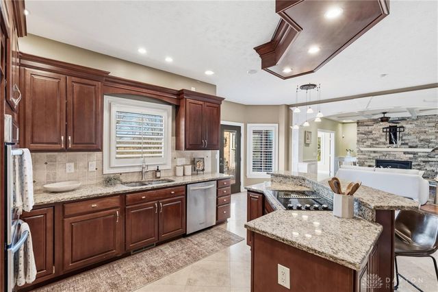1778 Ash Meadow Court, Beavercreek, OH 45385