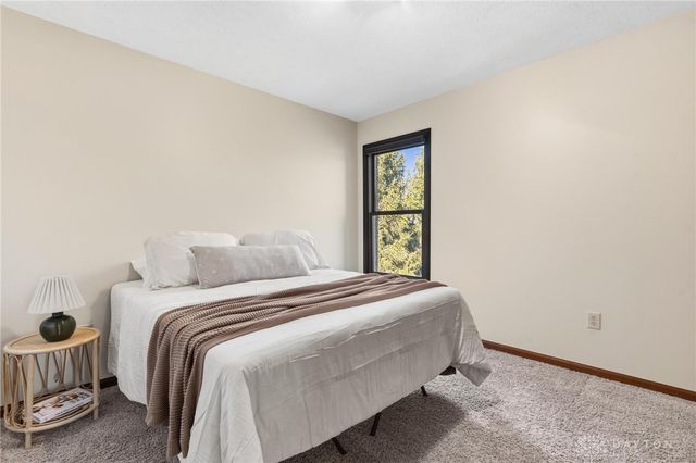 1778 Ash Meadow Court, Beavercreek, OH 45385