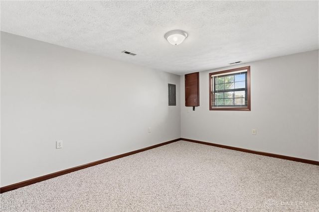 1778 Ash Meadow Court, Beavercreek, OH 45385