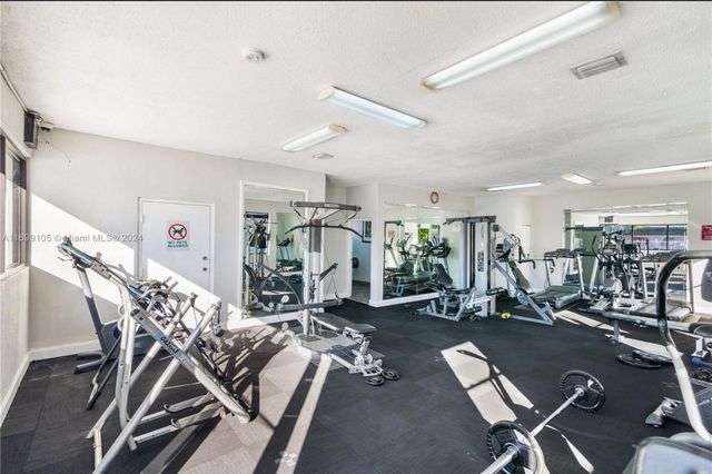 8145 NW 7th Street 208, Miami, FL 33126