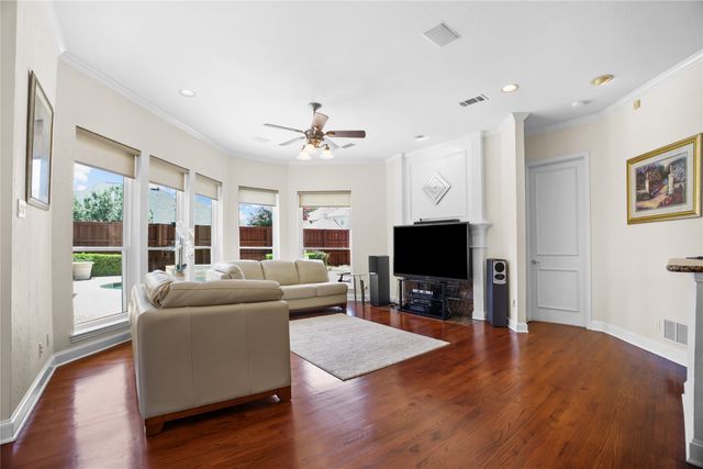 1807 Meadowcove Drive, Richardson, TX 75081