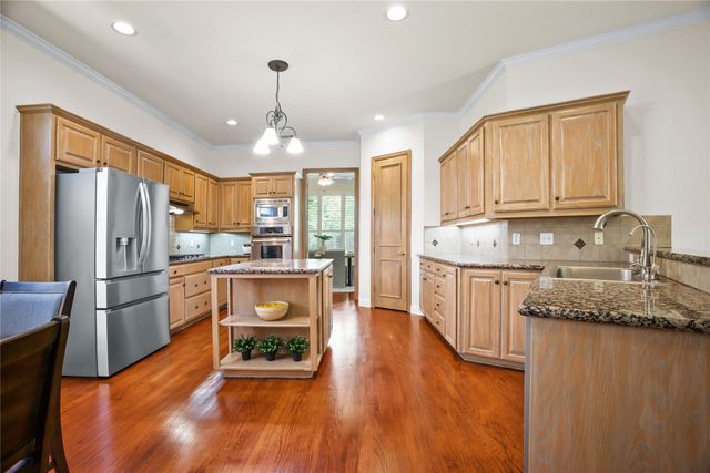 1807 Meadowcove Drive, Richardson, TX 75081