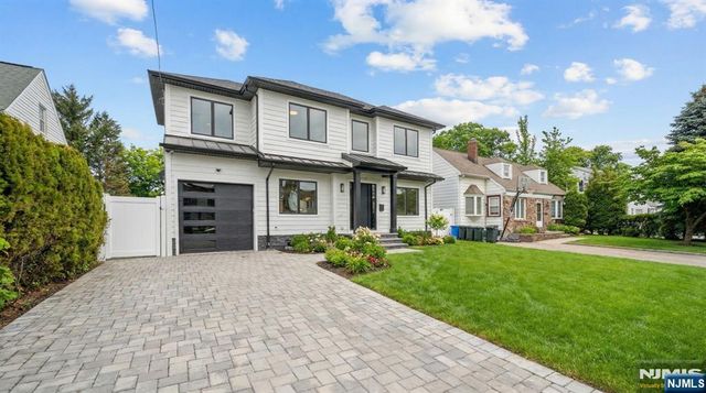 23-17 Berkshire Road, Fair Lawn, NJ 07410