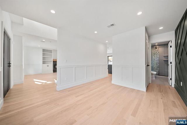 23-17 Berkshire Road, Fair Lawn, NJ 07410