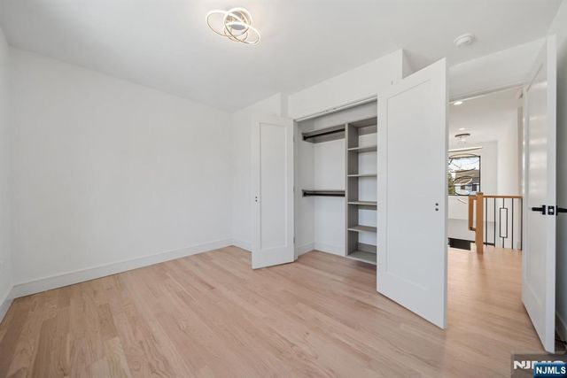 23-17 Berkshire Road, Fair Lawn, NJ 07410