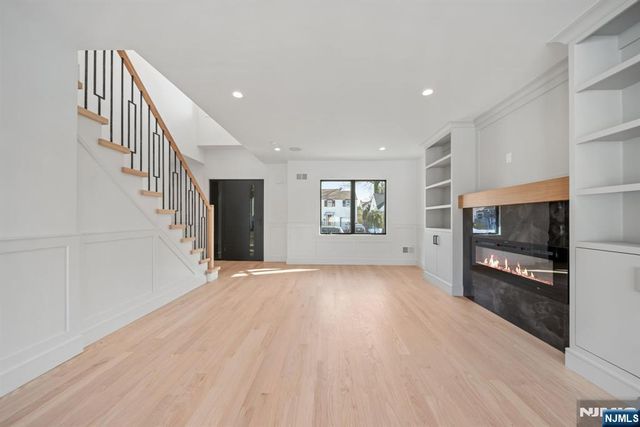 23-17 Berkshire Road, Fair Lawn, NJ 07410