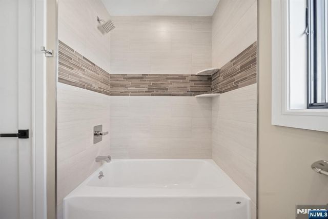 23-17 Berkshire Road, Fair Lawn, NJ 07410