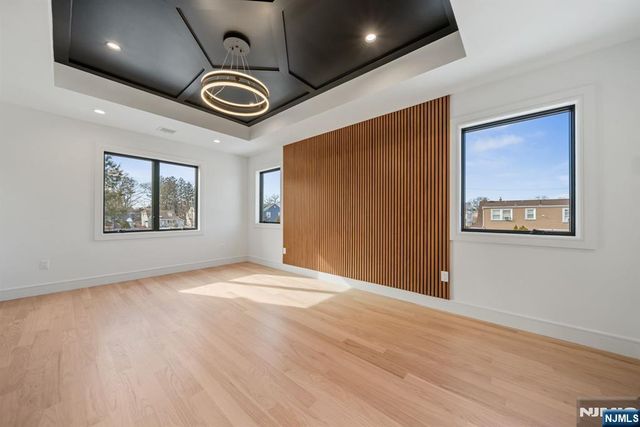 23-17 Berkshire Road, Fair Lawn, NJ 07410