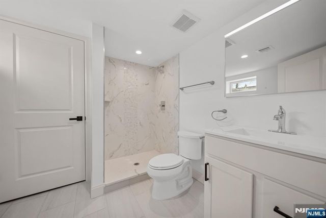 23-17 Berkshire Road, Fair Lawn, NJ 07410