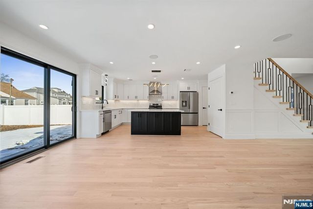 23-17 Berkshire Road, Fair Lawn, NJ 07410