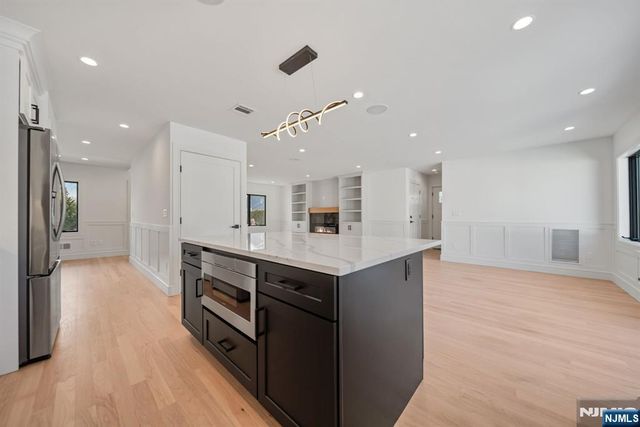 23-17 Berkshire Road, Fair Lawn, NJ 07410