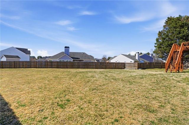 48 Polo Fields NE, Cartersville, GA 30121