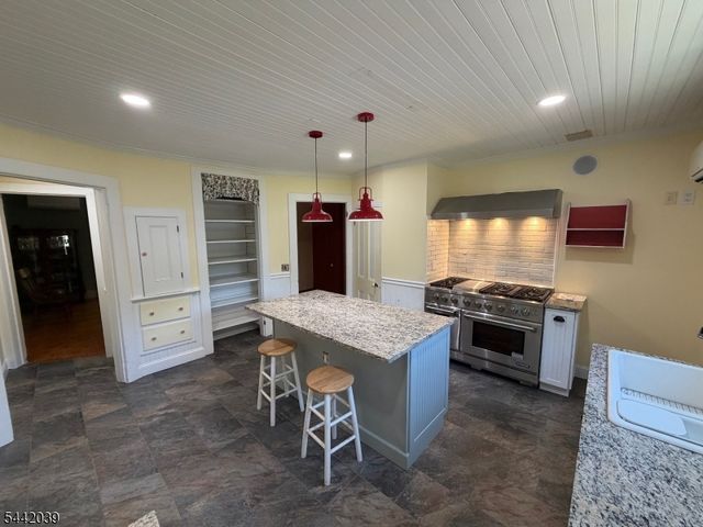 689 Bartley Rd, Mount Olive Twp., NJ 07930