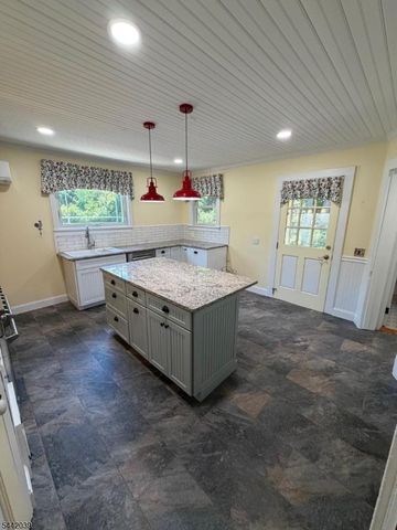 689 Bartley Rd, Mount Olive Twp., NJ 07930