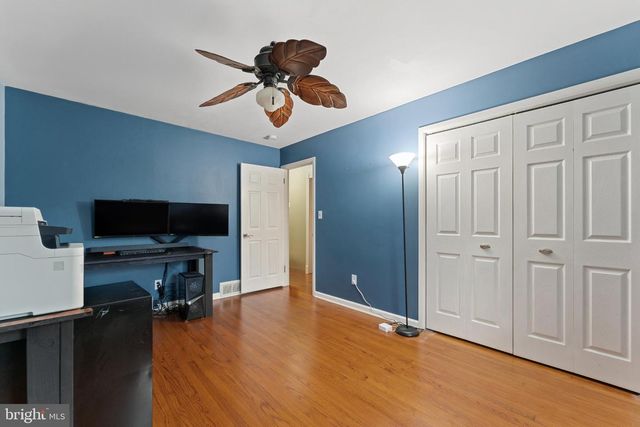 332 GORDON RD, Robbinsville, NJ 08691