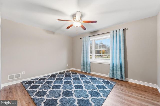 332 GORDON RD, Robbinsville, NJ 08691