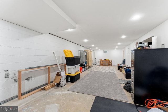 332 GORDON RD, Robbinsville, NJ 08691