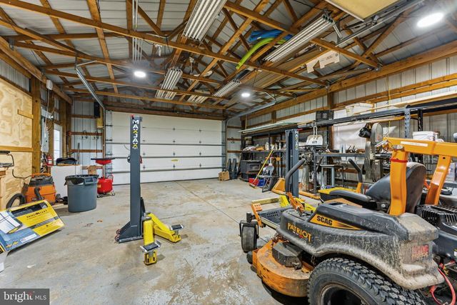 332 GORDON RD, Robbinsville, NJ 08691