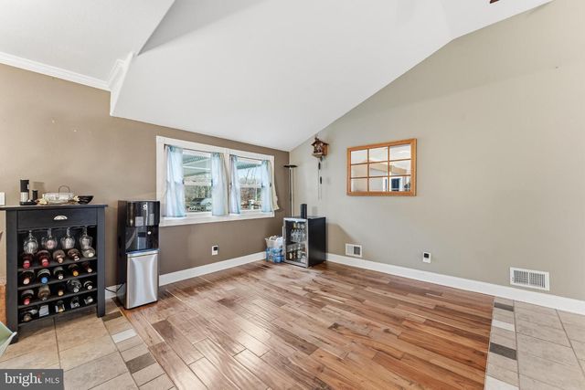 332 GORDON RD, Robbinsville, NJ 08691