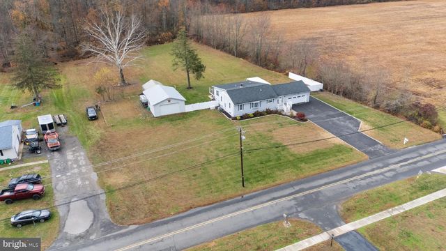 332 GORDON RD, Robbinsville, NJ 08691