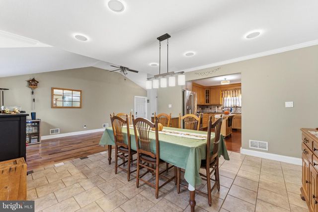 332 GORDON RD, Robbinsville, NJ 08691