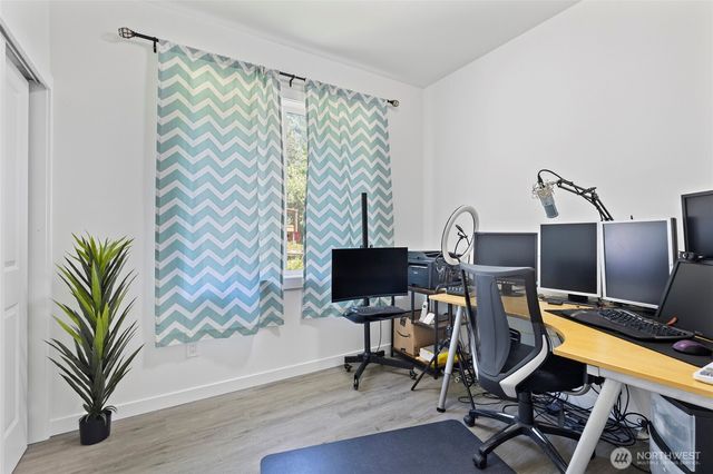 7952 Apache Drive, Maple Falls, WA 98266