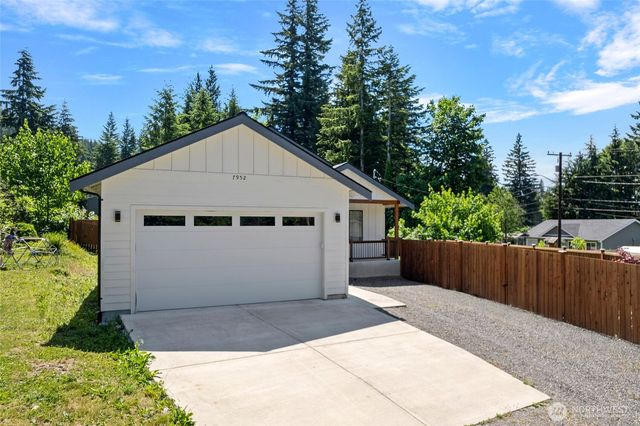 7952 Apache Drive, Maple Falls, WA 98266