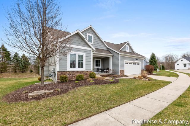 8374 Rose Ridge Drive 70, Rockford, MI 49341