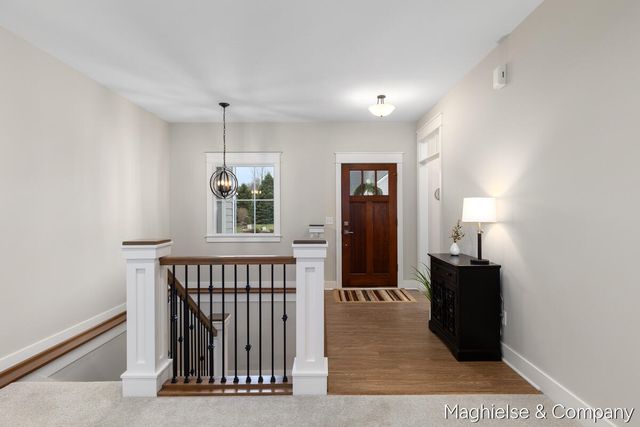 8374 Rose Ridge Drive 70, Rockford, MI 49341