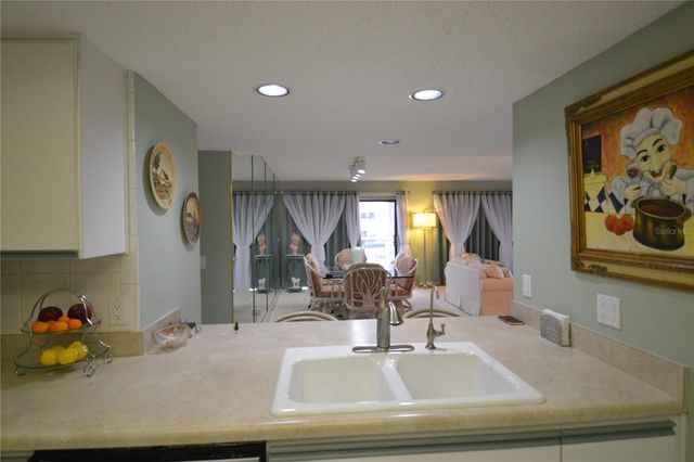 332 MARINER DRIVE, Tarpon Springs, FL 34689