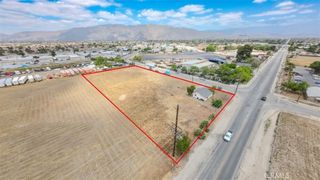 1011 W 7th St, San Jacinto, CA 92582