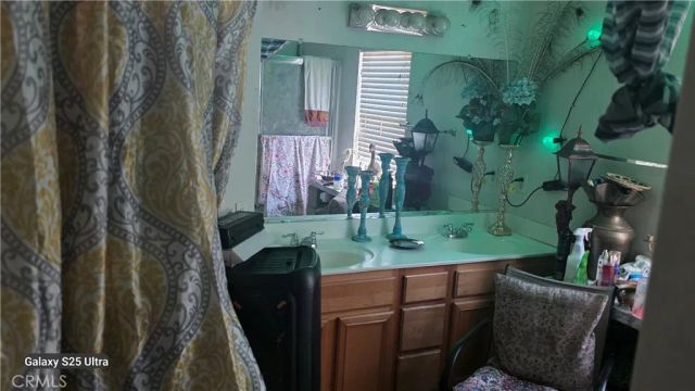 2412 Forest Grove Lane, Perris, CA 92571