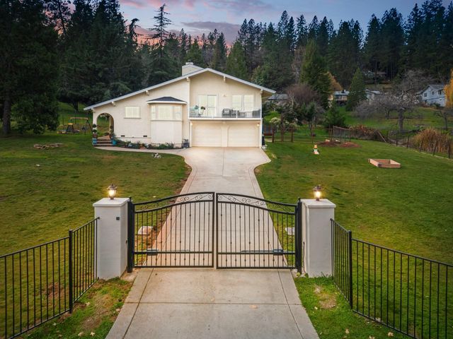 17877 Alexandra Way, Grass Valley, CA 95949